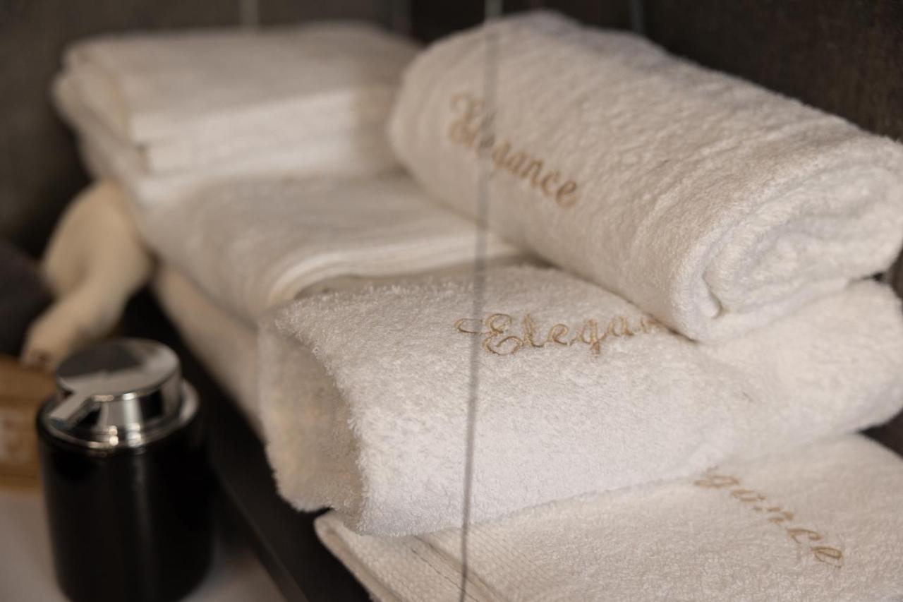"Elegance" Central Luxury Apartment פיראוס מראה חיצוני תמונה